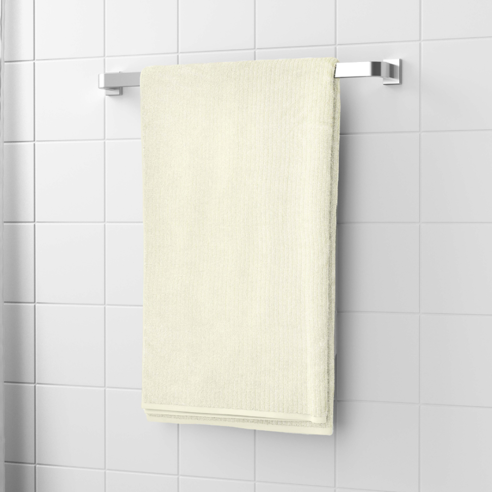Ręcznik łazienkowy „Cream Streaks“. Ręczniki, 70x140 cm. Stylowy kremowy ręcznik z subtelnymi smugami.